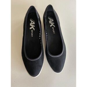 Black Ann Klein Sport Slip On (8 1/2)